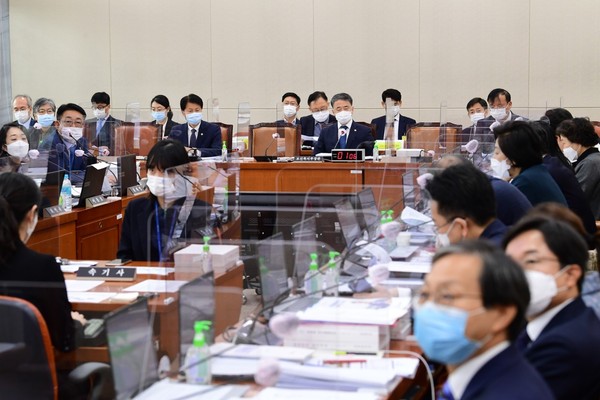 10월 7일 국회에서 열린 보건복지위원회 보건복지부, 질병관리청 국감 모습(사진 제공 국회 전문기자협의회)