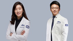 왼쪽부터 인천성모병원 방사선종양학과 곽유강 교수, 심장혈관내과 변재호 교수