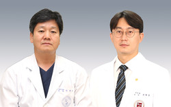 사진 좌측부터 고려대 구로병원 산부인과 이재관-조현웅 교수
