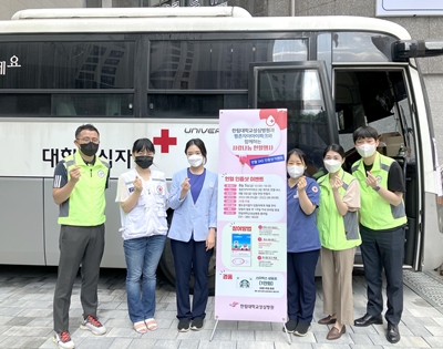 한림대성심병원이 인근 아파트 입주민을 대상으로 헌혈행사를 진행했다. (사진제공: 한림대성심병원)