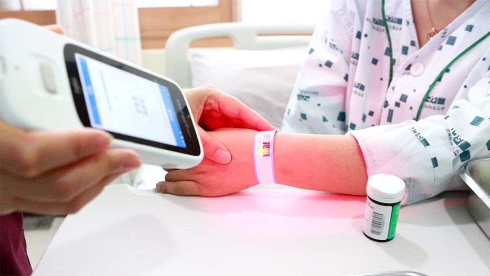 순천향대 부천병원이 ‘디지털 기반 간이혈당검사 시스템’을 구축해 더 신속하고 정확한 의료서비스를 제공할 수 있게 됐다.