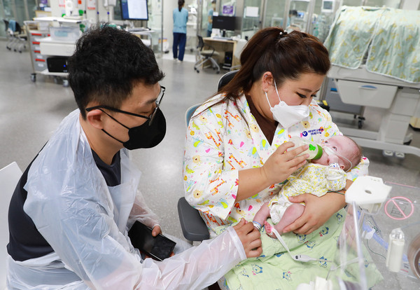 세종충남대학교병원은 지난 4월 490g의 초미숙아로 태어난 아기가 곧 퇴원할 예정이라고 9월 13일 밝혔다.