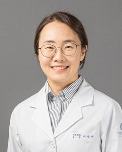 이민아 교수