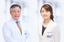 사진 왼쪽부터 서울대병원 영상의학과 구진모, 남주강 교수