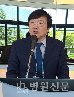 이진 대한췌장담도학회 이사장(한림대학교동탄성심병원 소화기내과 교수). ⓒ병원신문.