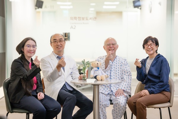 중앙대광명병원 외과 김형호 교수와 탕콕프씨 및 그 가족들