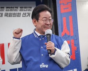 인천에서 지원 유세 중인 더불어민주당 이재명 대표(사진=더불어민주당 제공)