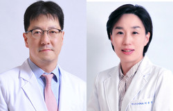 사진 왼쪽부터 김현직 교수, 이유진 교수