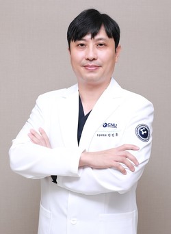 민진홍 교수
